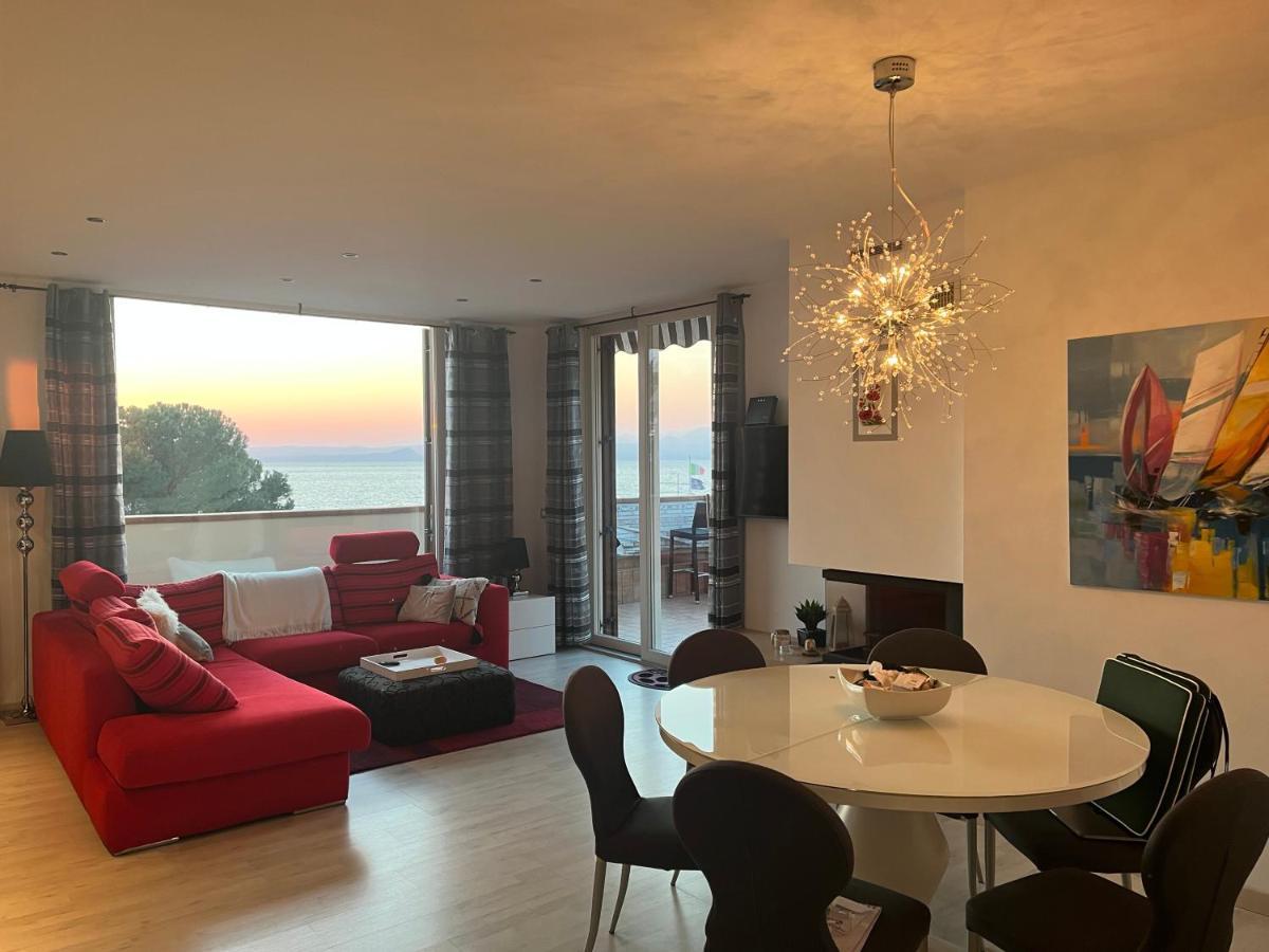 Appartement Favola Bella The Panoramic Penthouse à Bardolino Extérieur photo