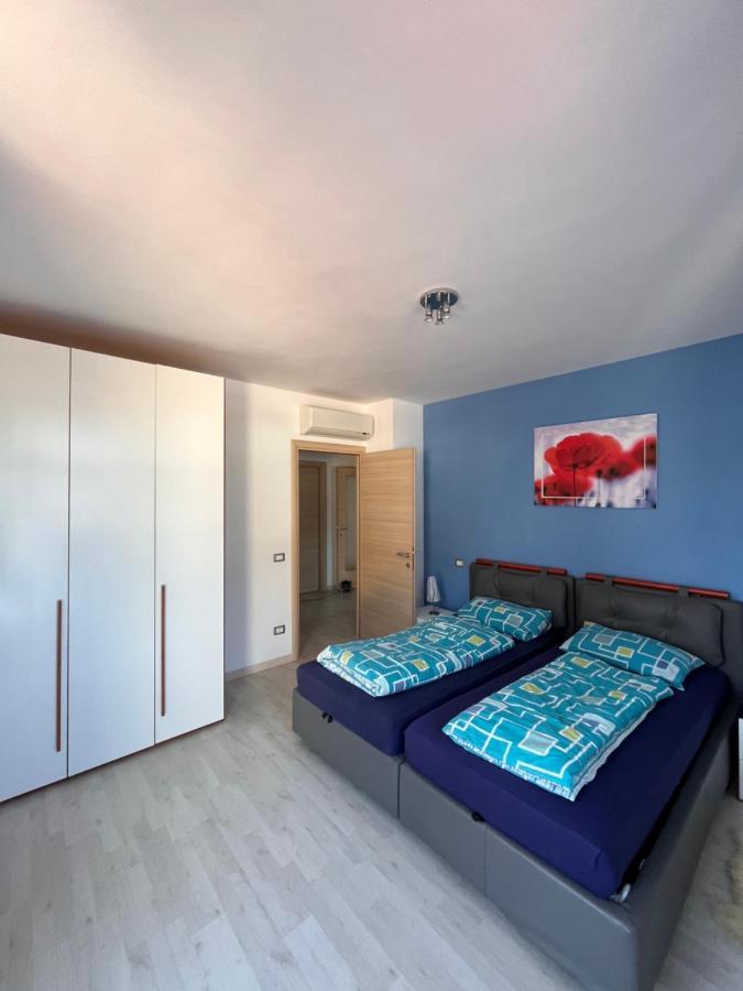 Appartement Favola Bella The Panoramic Penthouse à Bardolino Extérieur photo